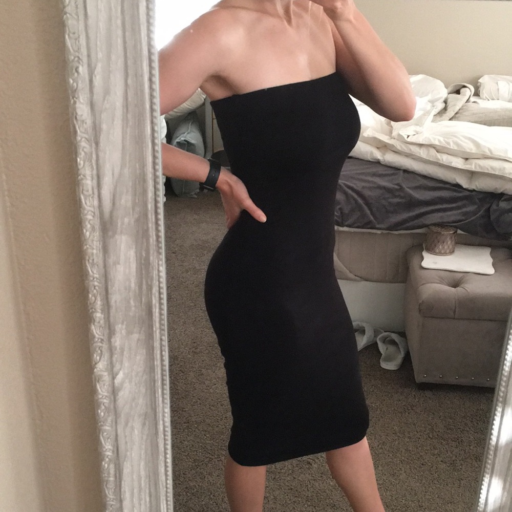 Strapless midi black dress